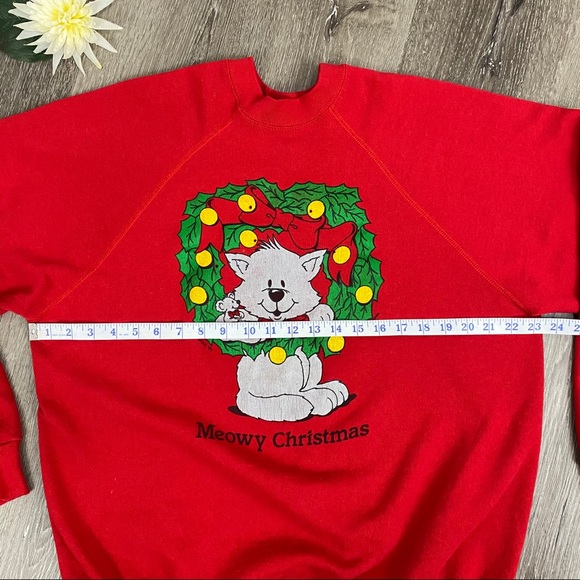 Vintage 80s Cat Christmas Red Crew Neck Sweatshirt - Picture 10 of 12